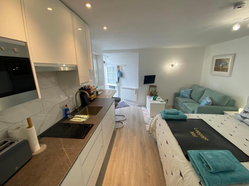 Sweet Caroline - Luxury Studio Stone'S Throw From Mousehole Harbour Екстер'єр фото